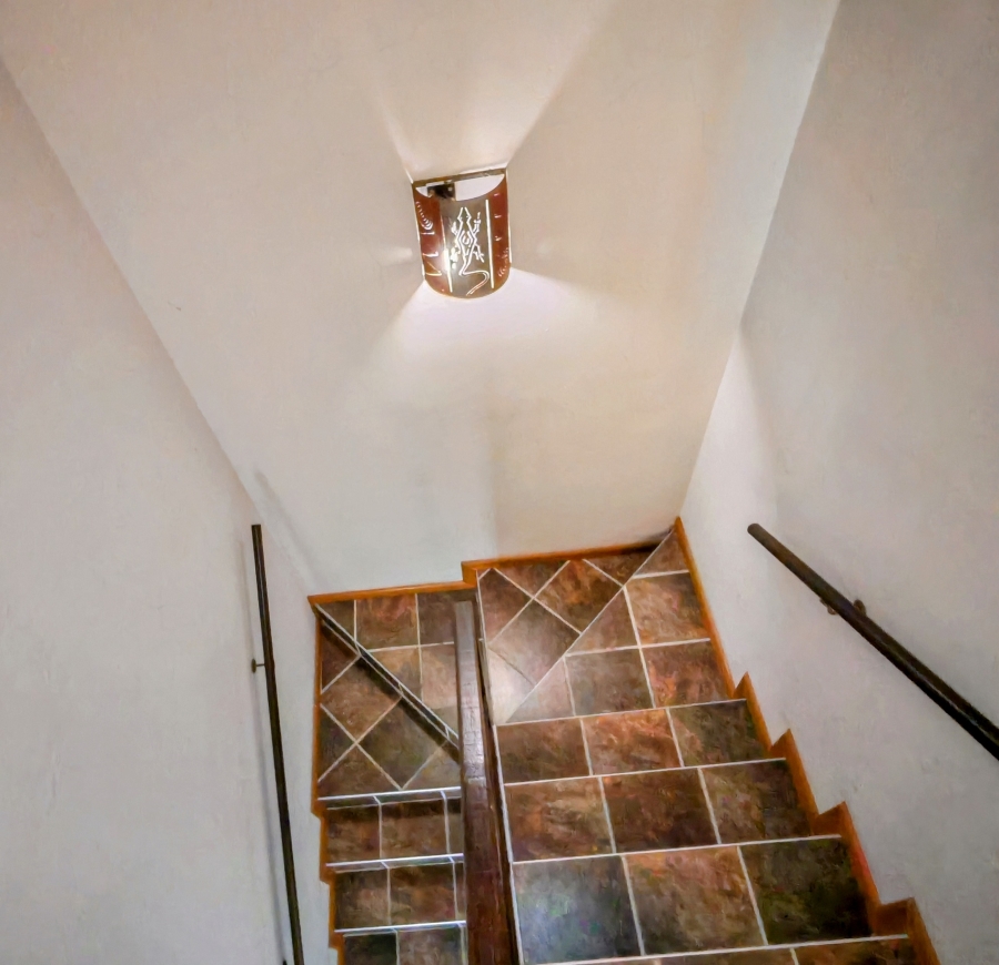 4 Bedroom Property for Sale in De Kelders Western Cape
